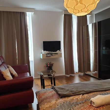 Deluxe Apartment 5P Mm A Vienna Esterno foto