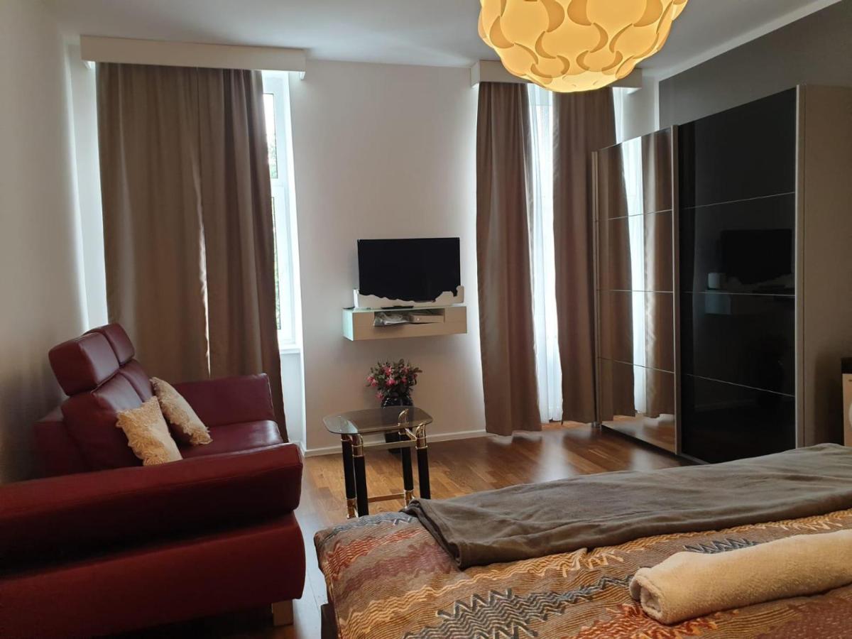 Deluxe Apartment 5P Mm A Vienna Esterno foto